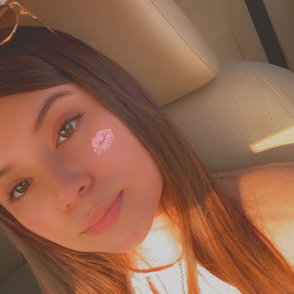 Meet your Posher, Kimberly